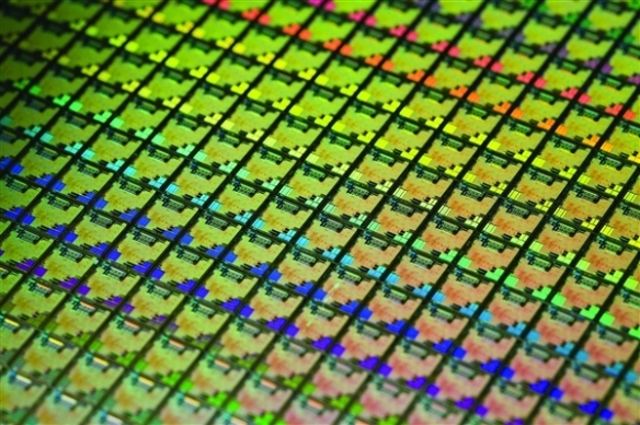 上海宣布2021年计划：争取量产12nm 试生产已开始