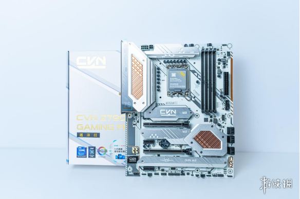 白色战神！CVN Z790D5 GAMING FROZEN 巡洋舰表现完美